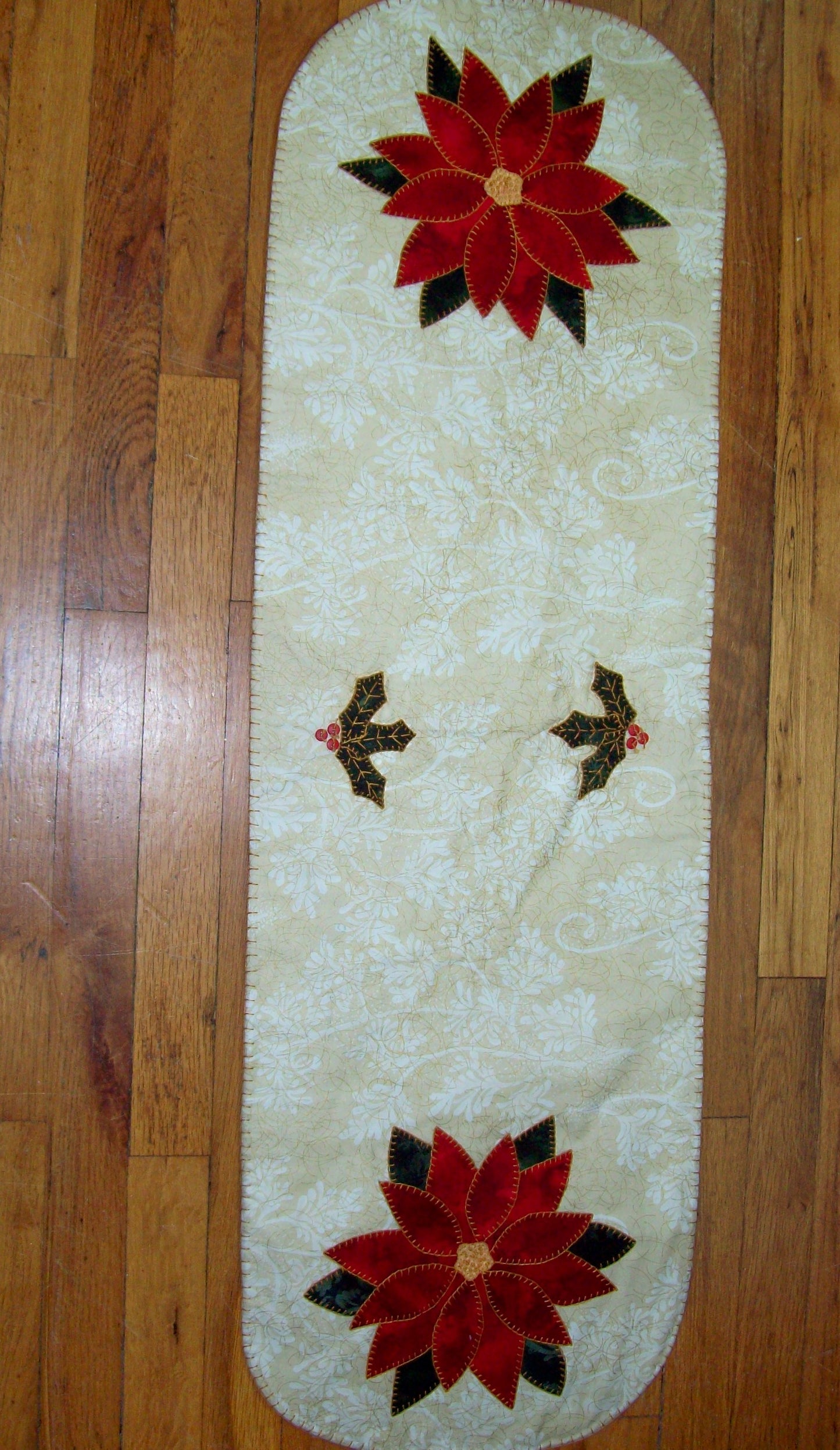 Holiday Poinsettia Table Runner